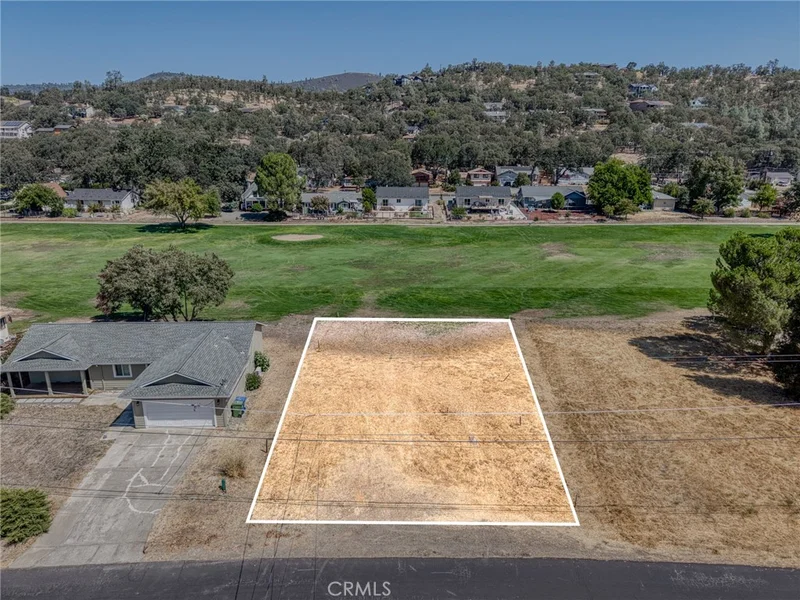 Photo 2 of 18860 Deer Hollow