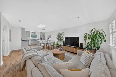 2355 Beach Boulevard 204