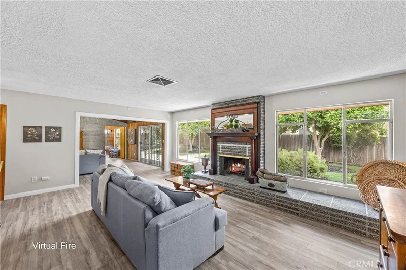 3495 Camellia Drive photo 2