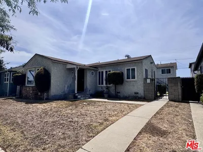 2504 W 85th Street 2506 1/2 photo 2