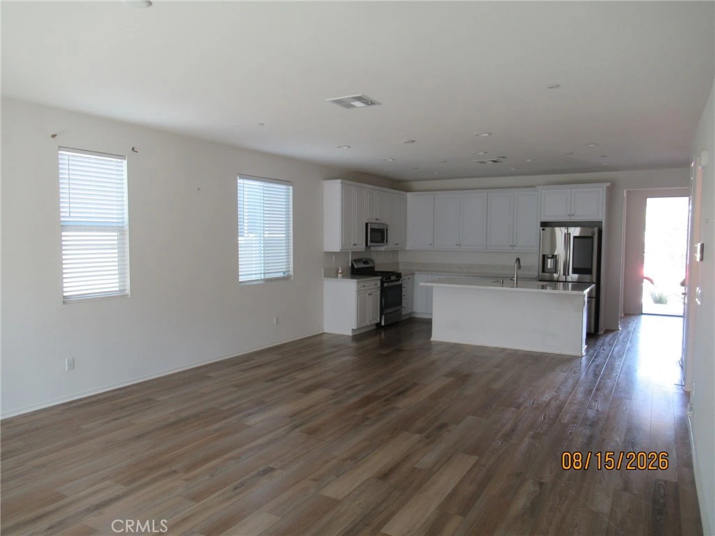 Interior 3