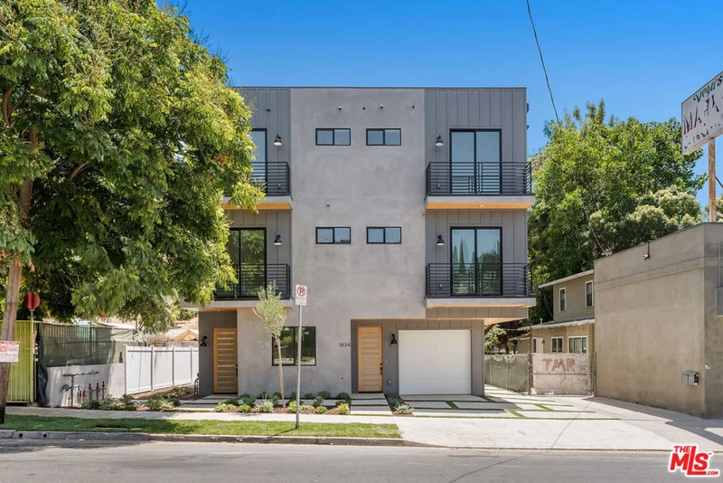 1834 N Echo Park Avenue #1 photo 2