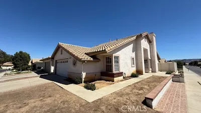 6384 Colonial