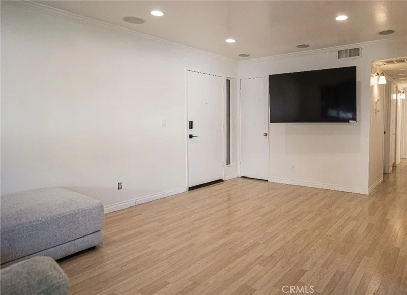 18185 W Sundowner Way 837 photo 2