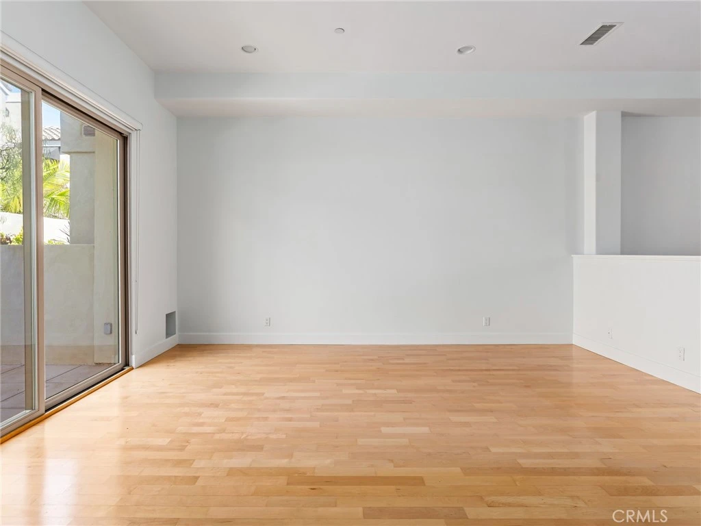 Interior 2