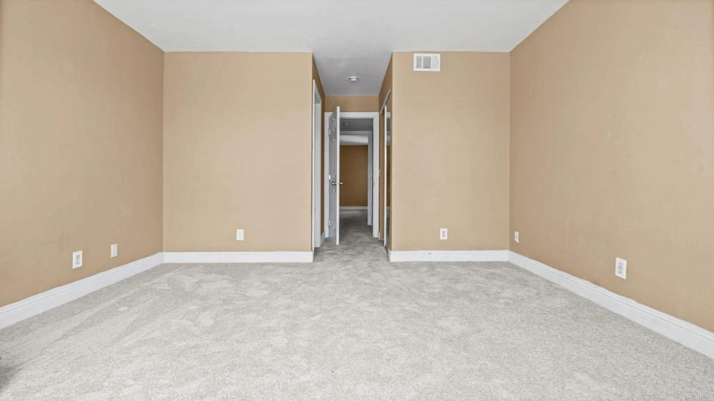 Interior 3