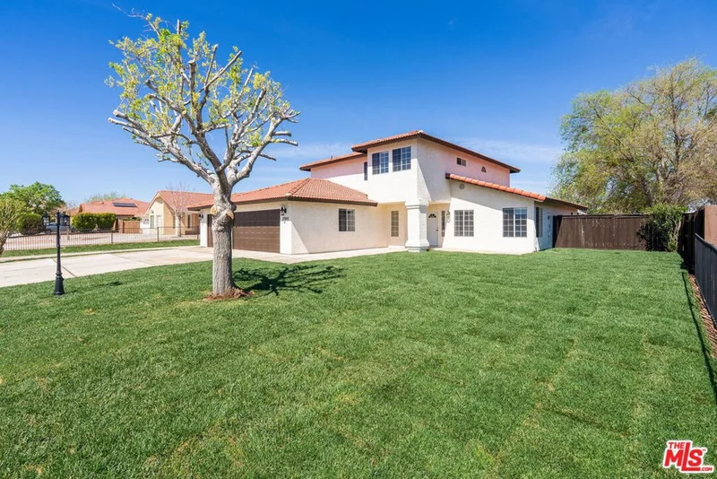 Photo 2 of 17590 El Cajon Drive