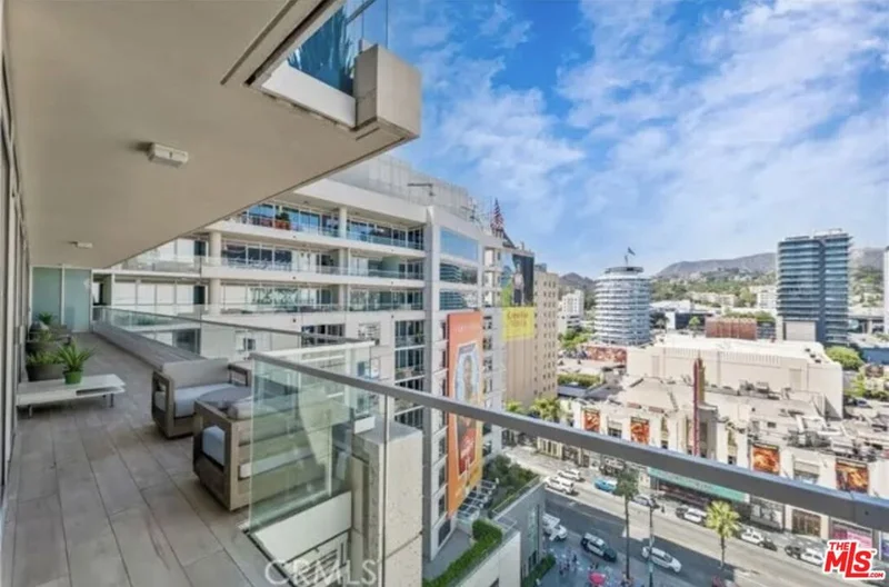 6250 Hollywood Boulevard 12D photo 2