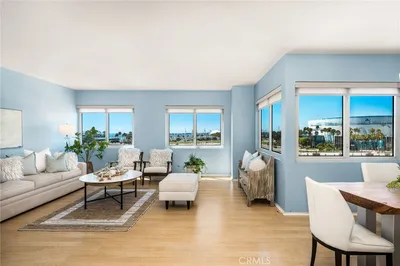 525 E Seaside 403 photo 2