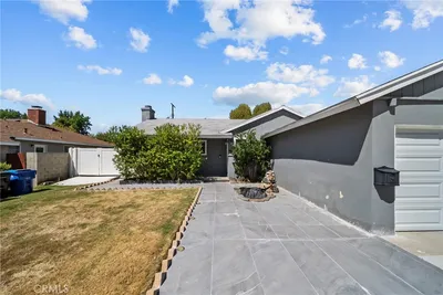 8043 Sunnybrae photo 2