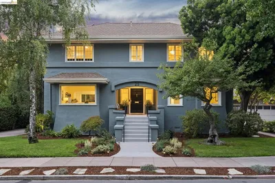 25 Manor Dr