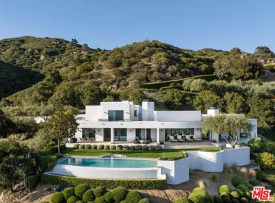 1130 E Mountain Drive