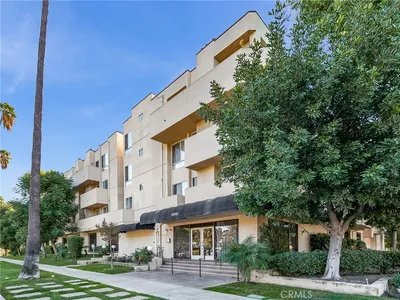 19350 Sherman Way 124