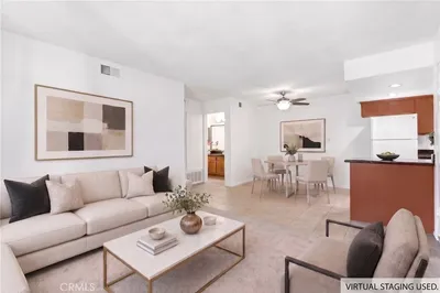1118 W Blaine 202
