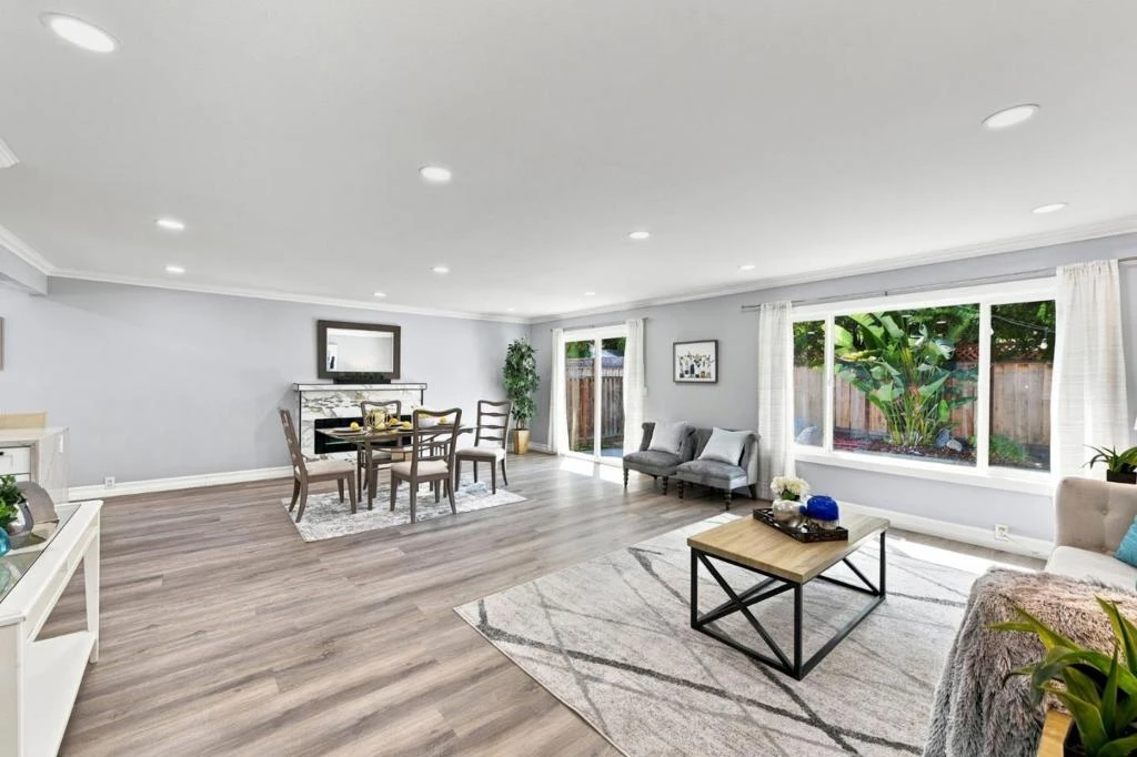 Interior 3