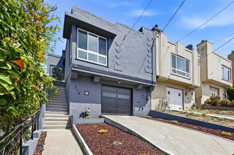 Photo 2 of 378 Ralston Street