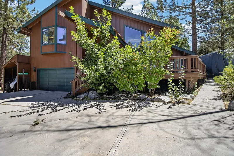 Photo 2 of 2312 Birchwood