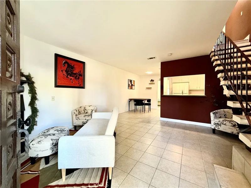 Photo 2 of 1415 Everton Place