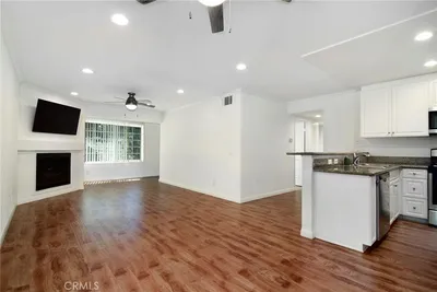 5525 Canoga Avenue 124