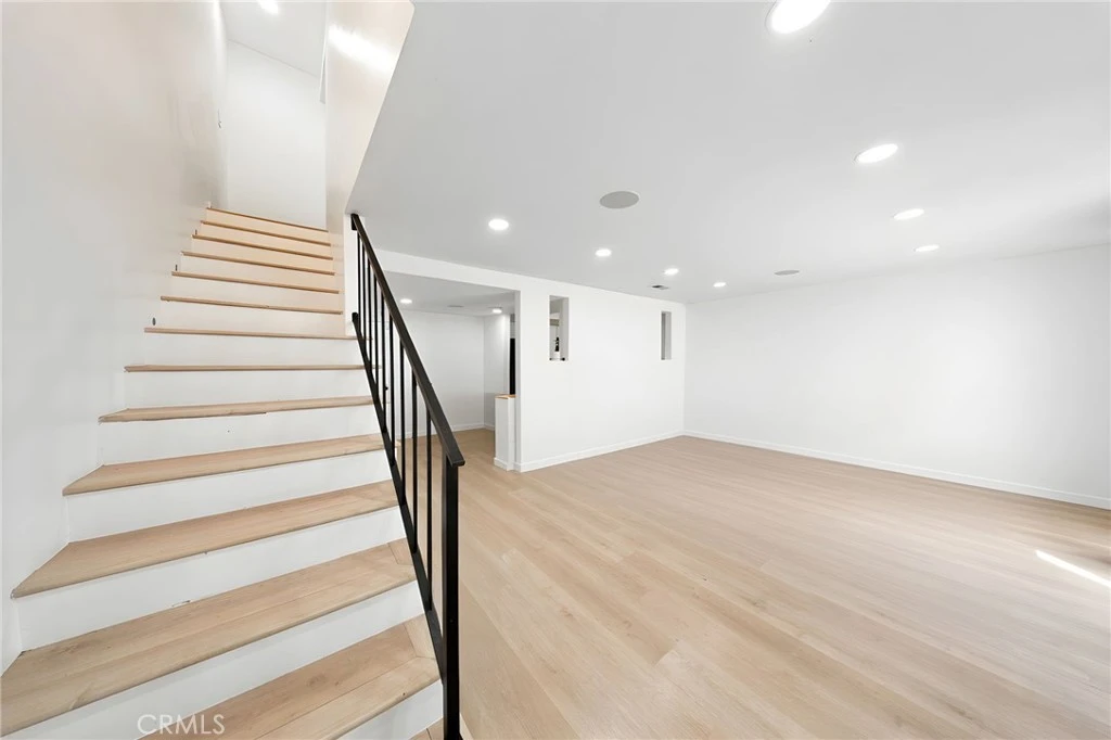 Interior 2