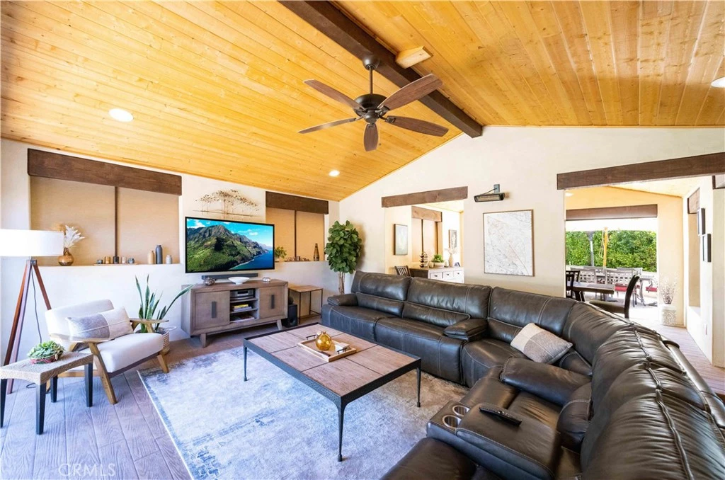 Interior 2