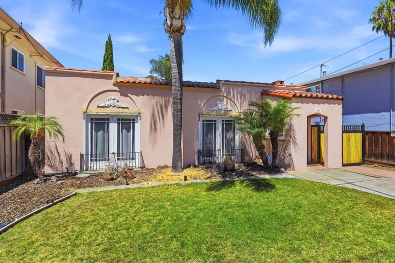 Photo 2 of 1033 Villa Avenue