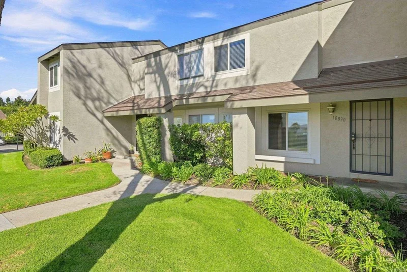 Photo 2 of 10890 Macouba Place