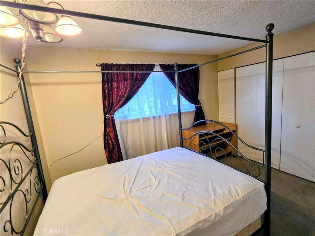 Interior 4