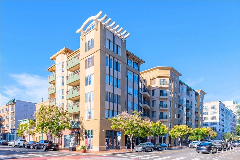 Interior 3
