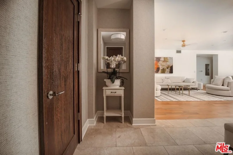 Photo 2 of 447 N Doheny Drive 104