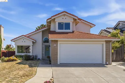 2137 Pheasant Dr