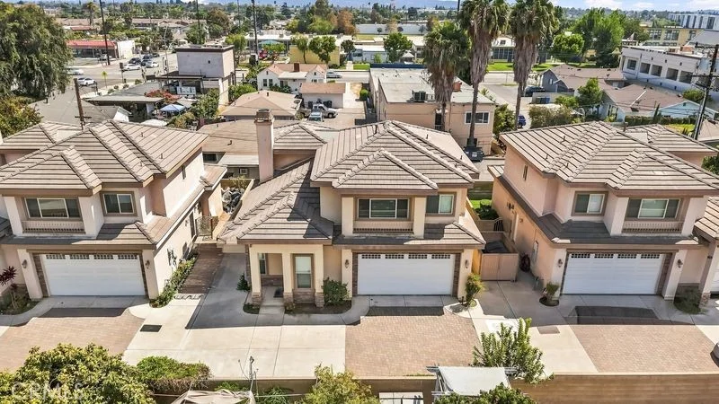 4827 Arden Drive photo 2