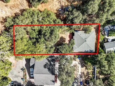 440 S Sycamore Place photo 2