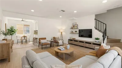8615 Beverly 6