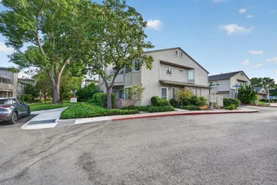 3422 Wine Cork Way