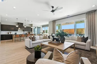 1591 Ponza Circle