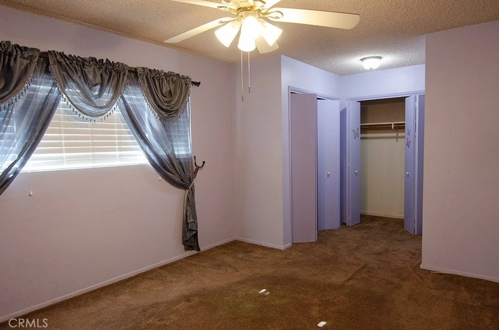 Interior 4