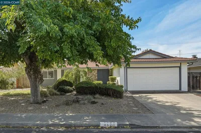 4620 Regina Ln