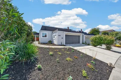 2428 Hastings Drive photo 2