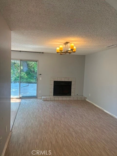 Interior 4