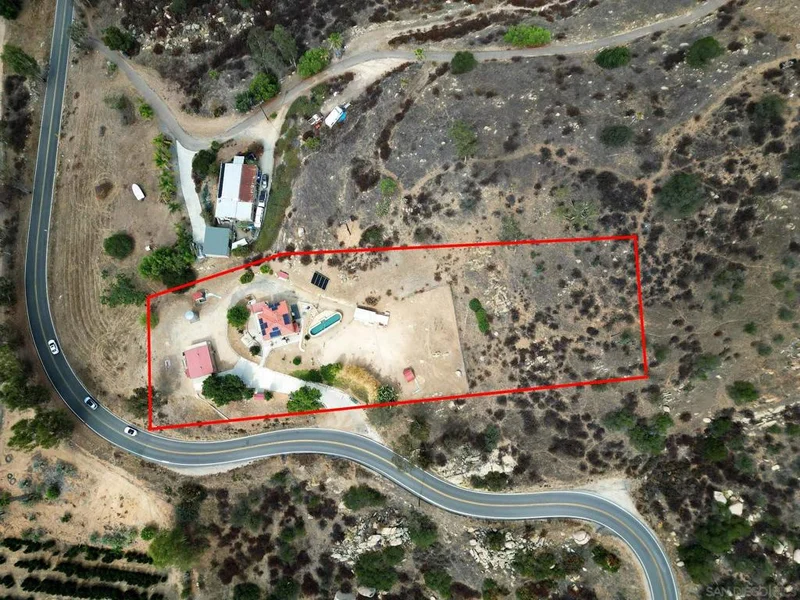 Photo 2 of 14388 Highland Valley