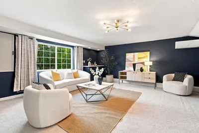 21 Russell Court photo 2