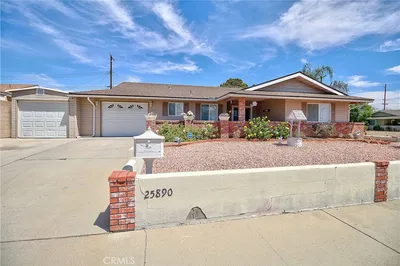 25890 Interlechen Drive photo 2