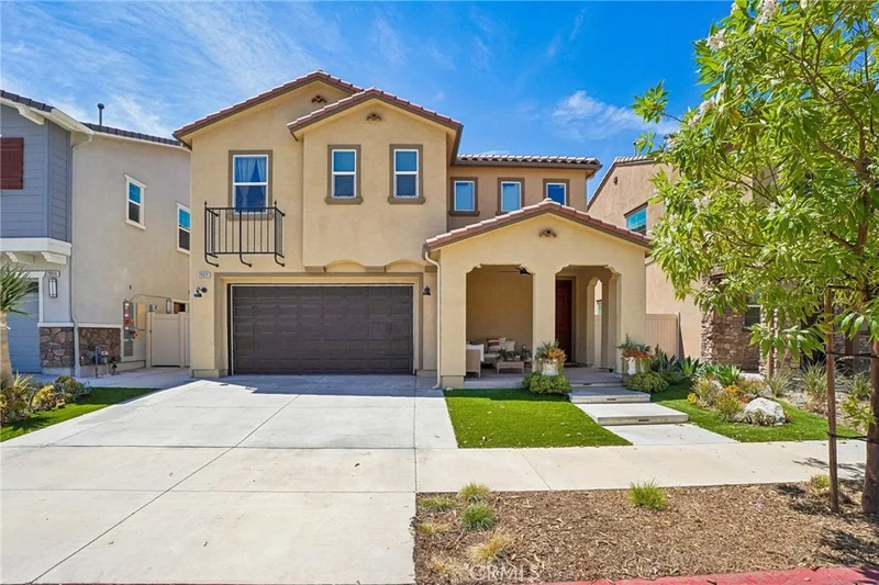 Photo 2 of 20920 Silvergate