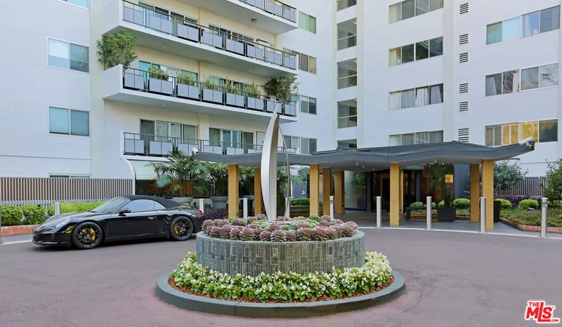 Photo 2 of 1155 N La Cienega Boulevard 1110