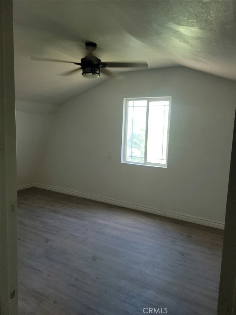 Interior 4
