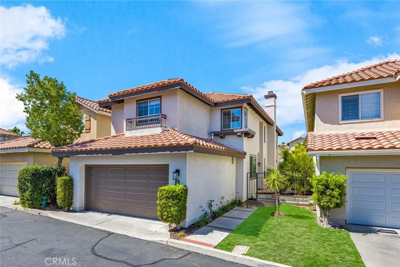 Photo 2 of 7 Via Encanto