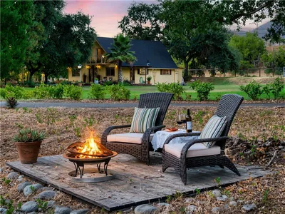 6733 Live Oak Drive