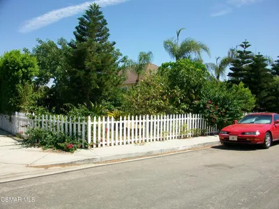 923 Pacific Avenue photo 2
