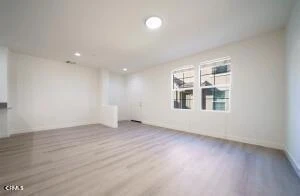 Interior 4